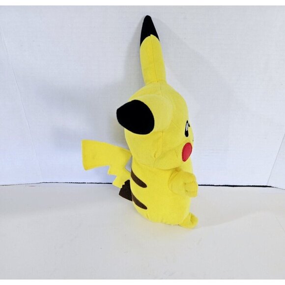 Big Pikachu Plush - Picture 2 of 9